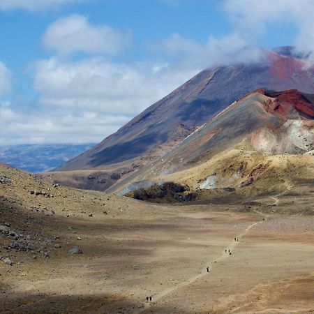 Adventure Lodge And Motels And Tongariro Crossing Track Transport Нашенал-Парк Екстер'єр фото