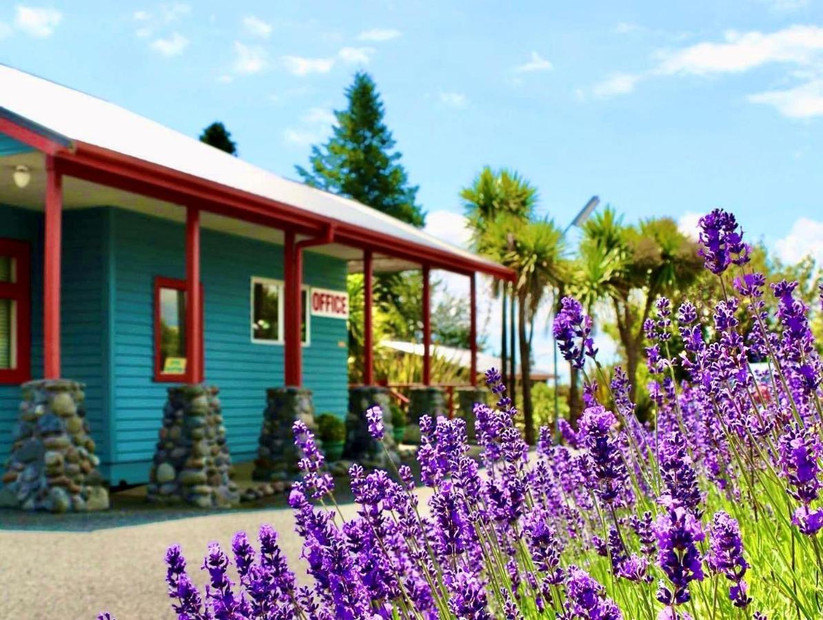 Adventure Lodge And Motels And Tongariro Crossing Track Transport Нашенал-Парк Екстер'єр фото