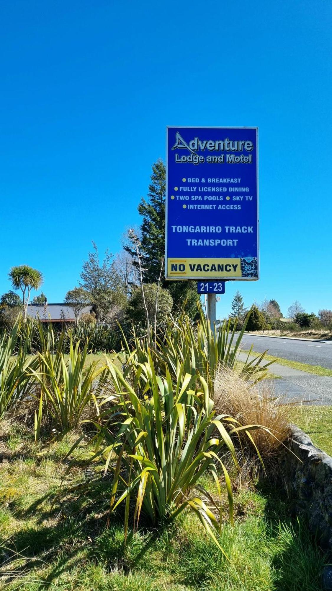 Adventure Lodge And Motels And Tongariro Crossing Track Transport Нашенал-Парк Екстер'єр фото