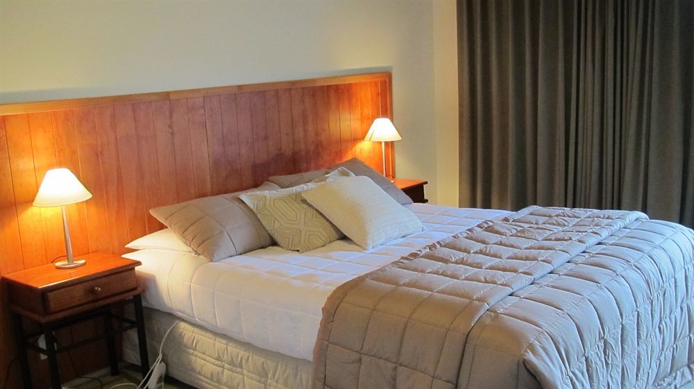 Adventure Lodge And Motels And Tongariro Crossing Track Transport Нашенал-Парк Екстер'єр фото